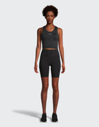 Freja D 01 Shorts Damen