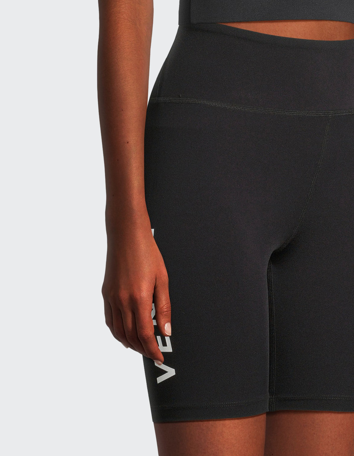 Freja D 01 Shorts Damen