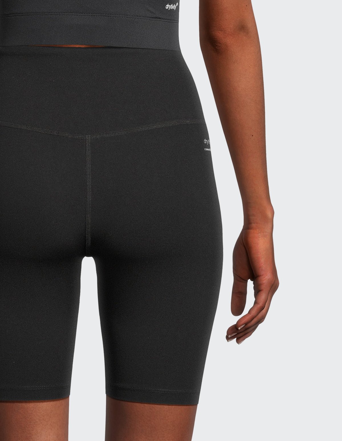 Freja D 01 Shorts Damen