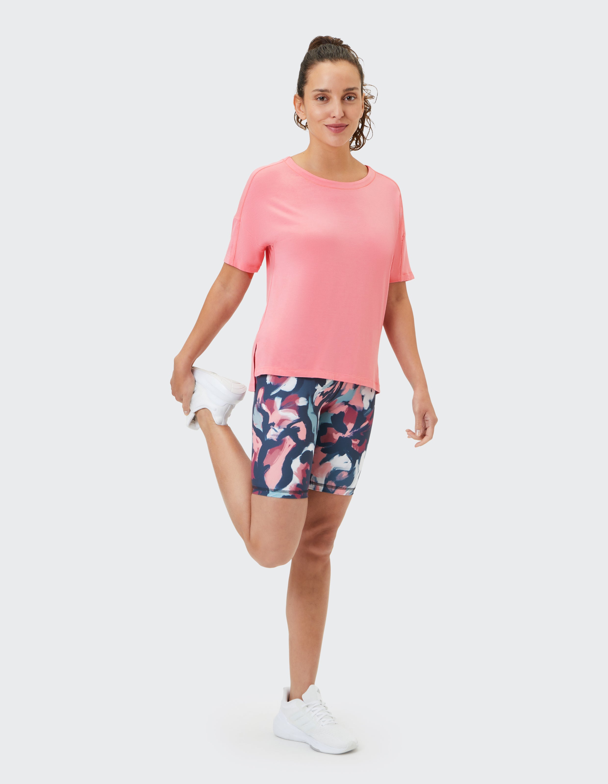 VB_Rae 4009 01 T-Shirt