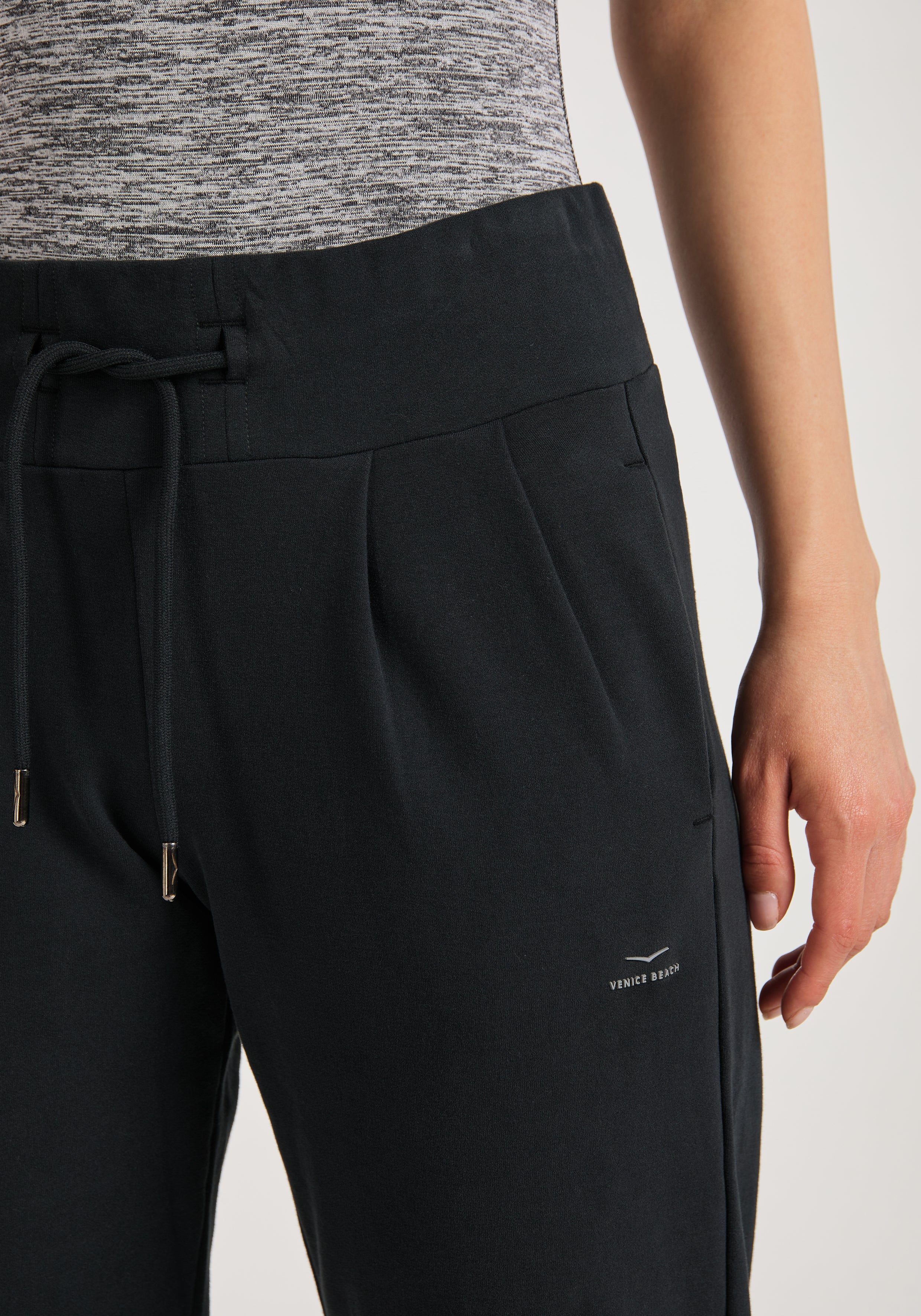 VB_Queenie 4021_BB Hose 1/1