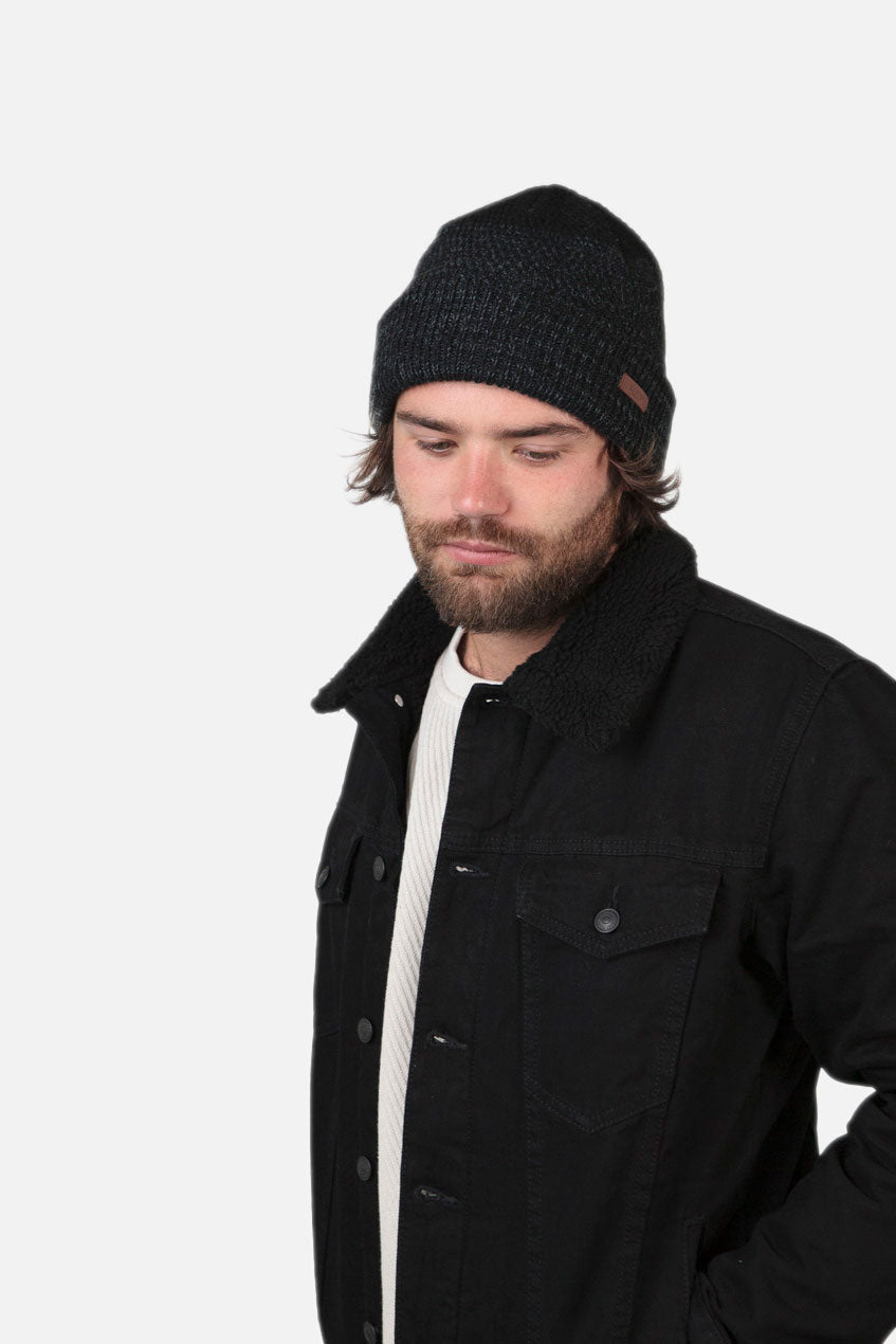 Ail Beanie – Grob gestrickte Herrenmütze aus Acryl