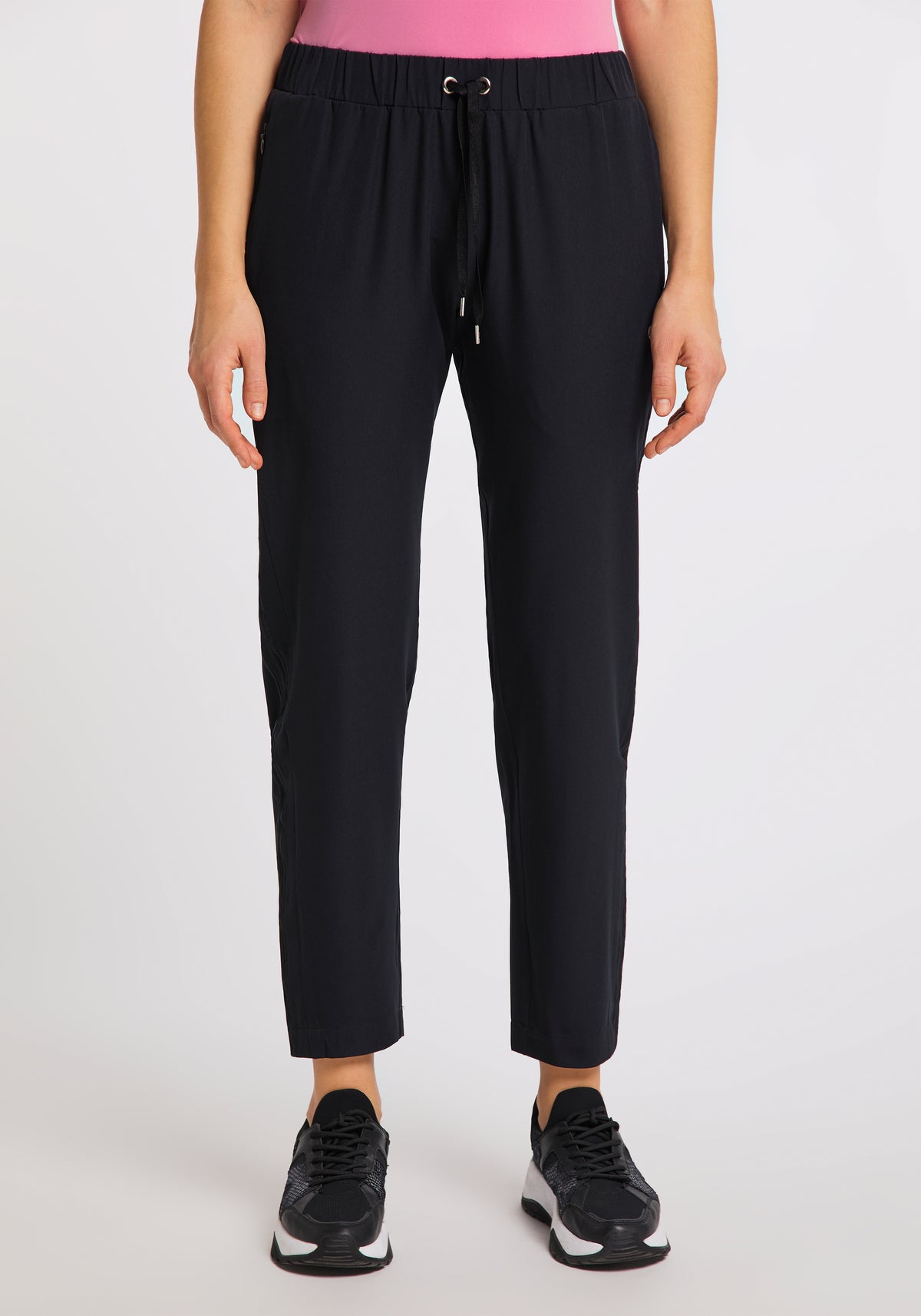 Sporthose Damen – Funktionsmaterial & Stretchkomfort