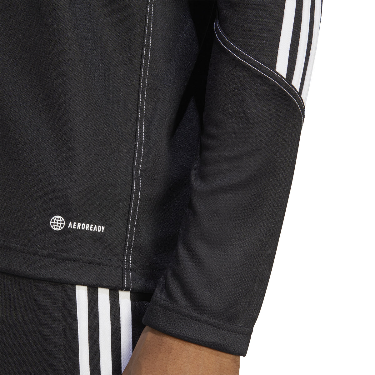 TIRO23 CB TRTOP Sportliches Oberteil aus recyceltem Polyester