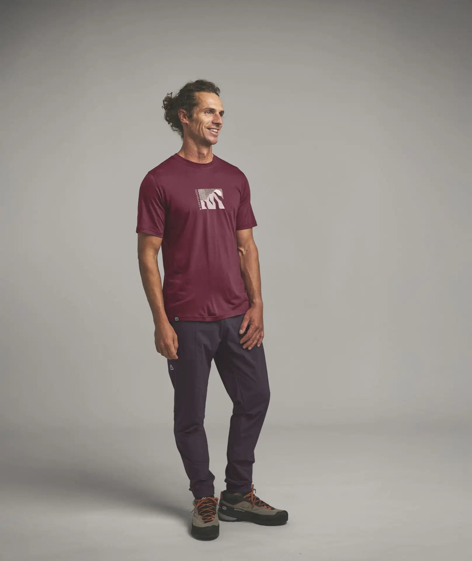 TRACE PANTS M