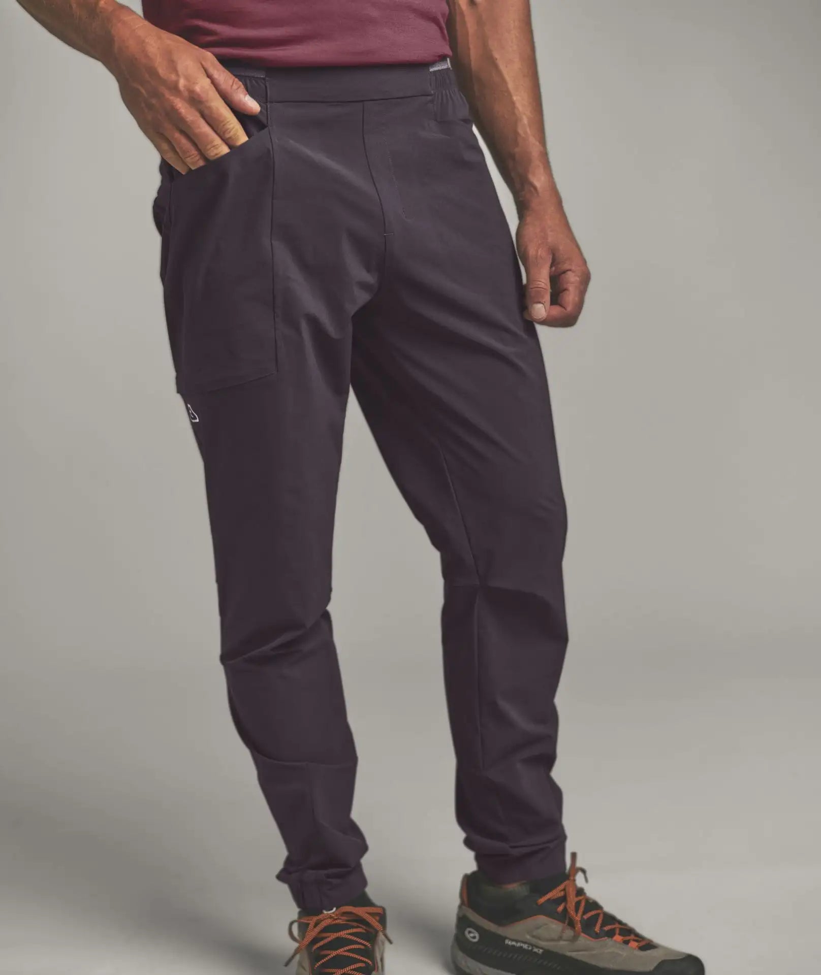 TRACE PANTS M