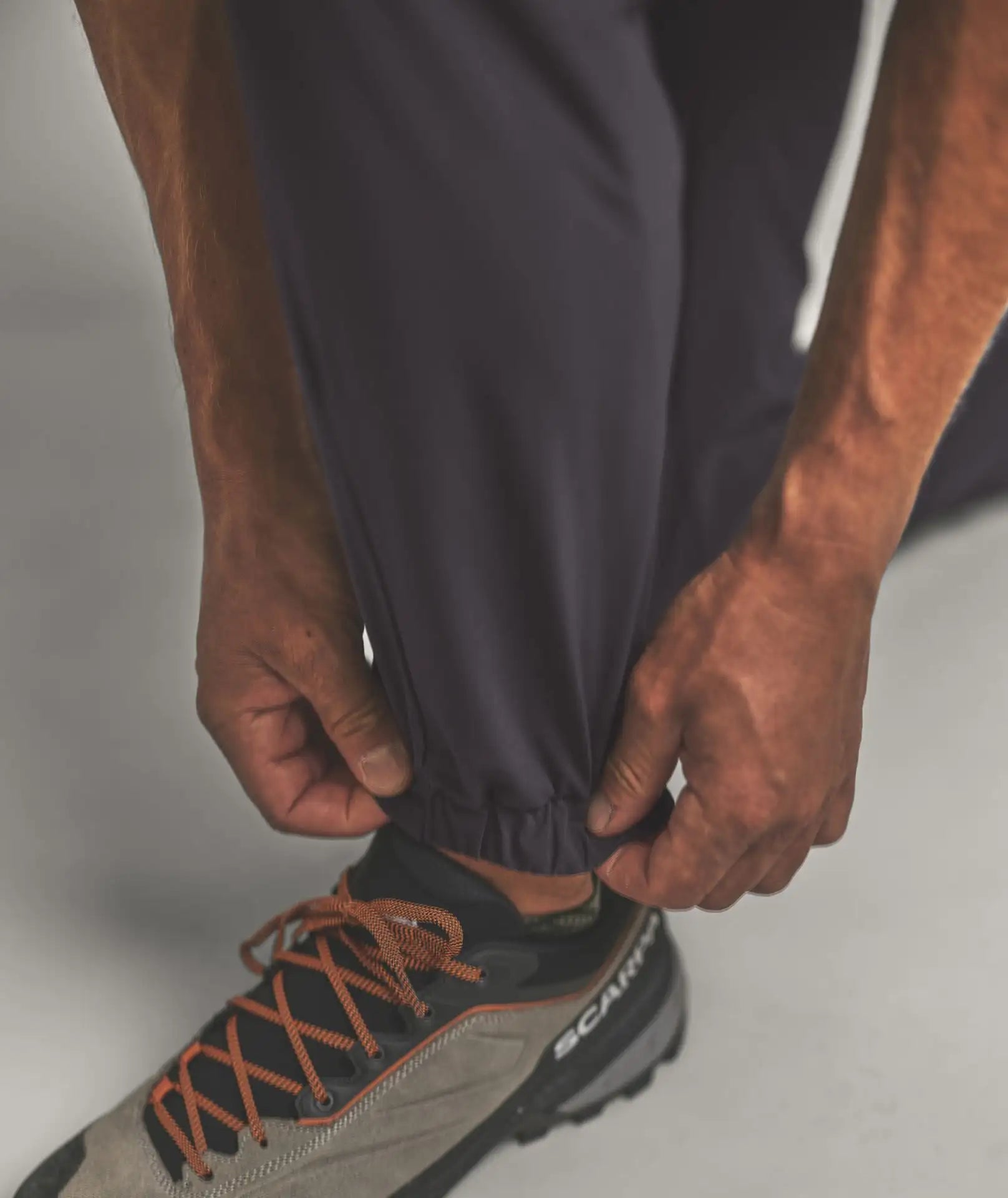 TRACE PANTS M