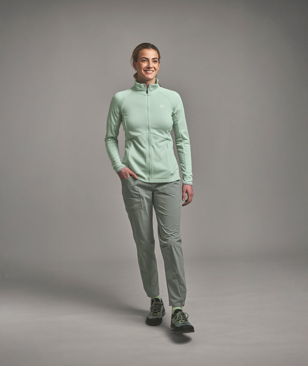 TRACE PANTS W