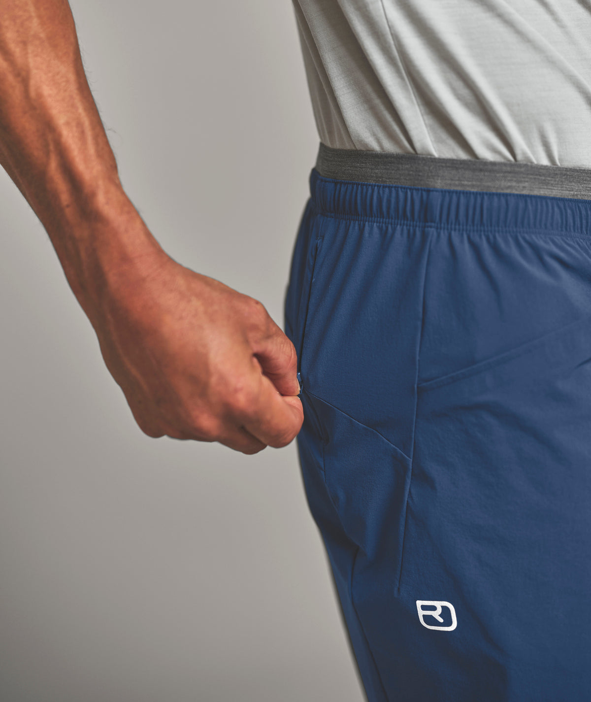 TRACE SHORTS M