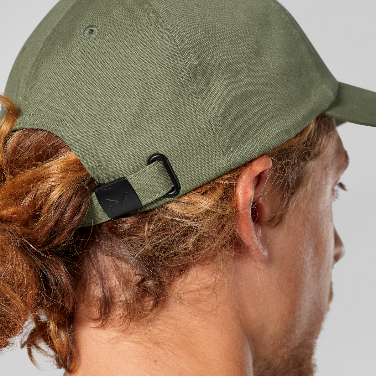 GRAPHIC CAP