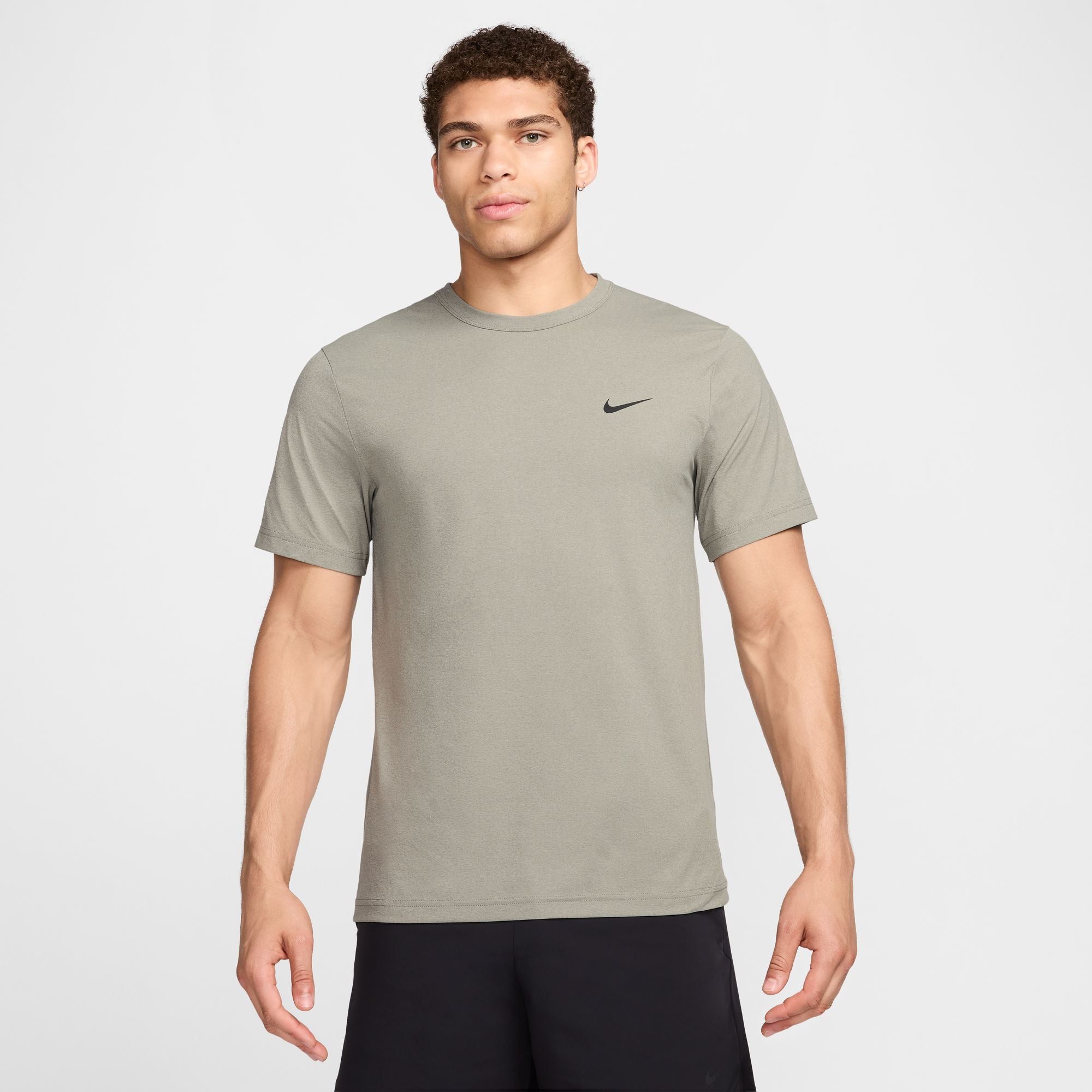 NIKE Herren Shirt M NK DF UV HYVERSE SS - Funktionsshirt