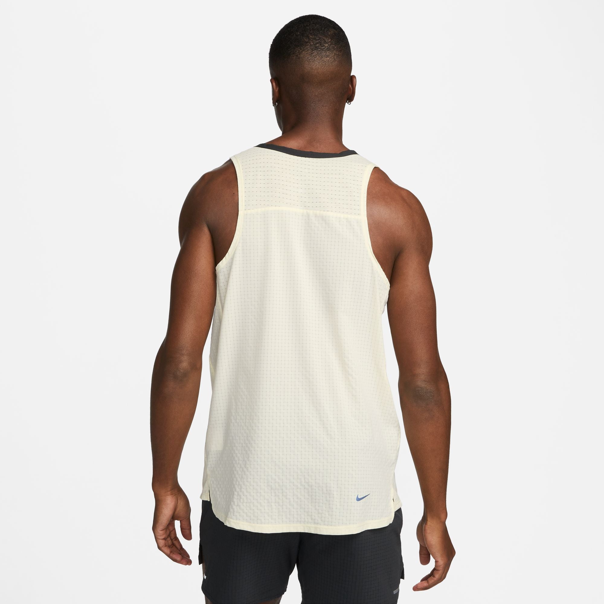 M NK DF TRAIL TANK SOLID