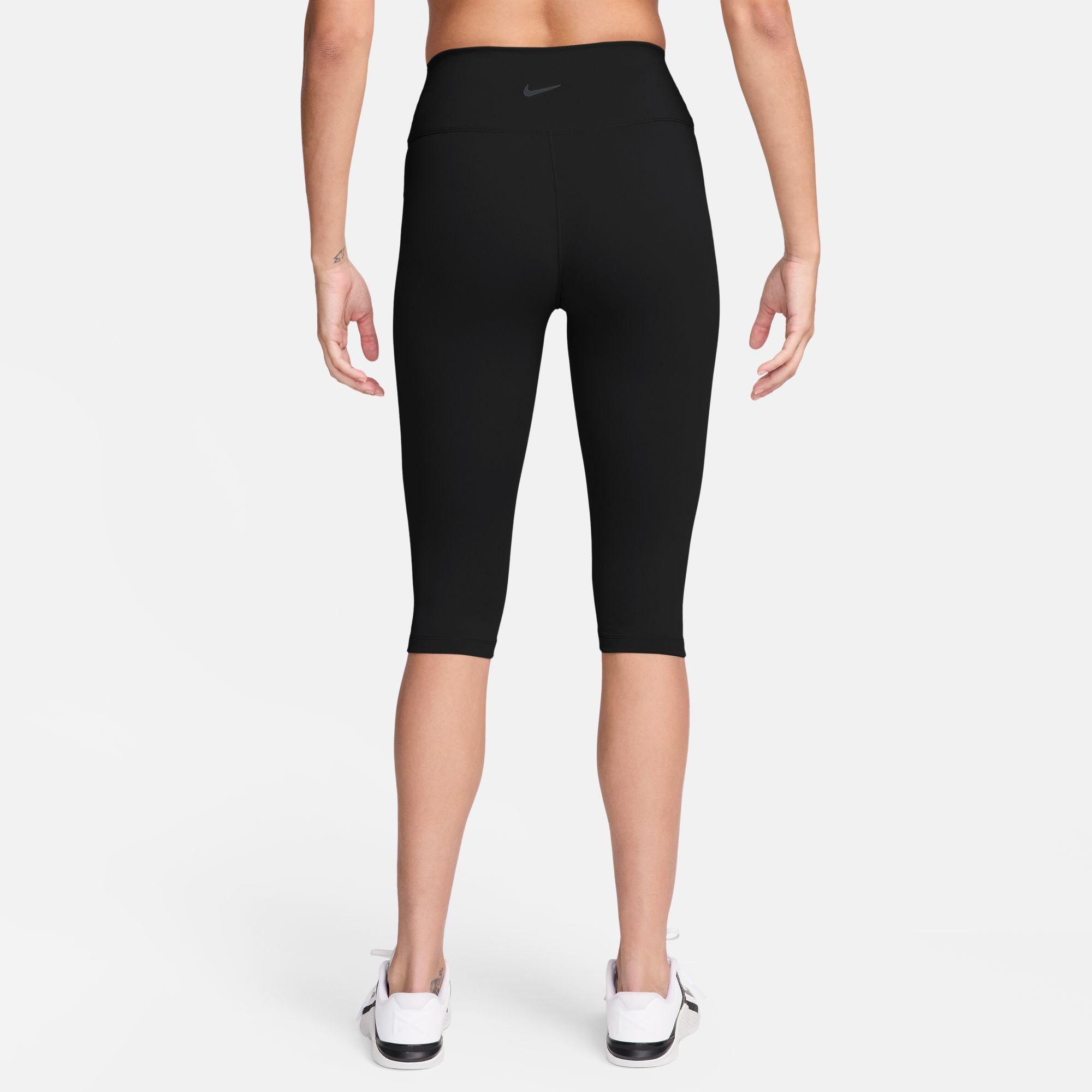 W NK DF ONE HR CAPRI TIGHT