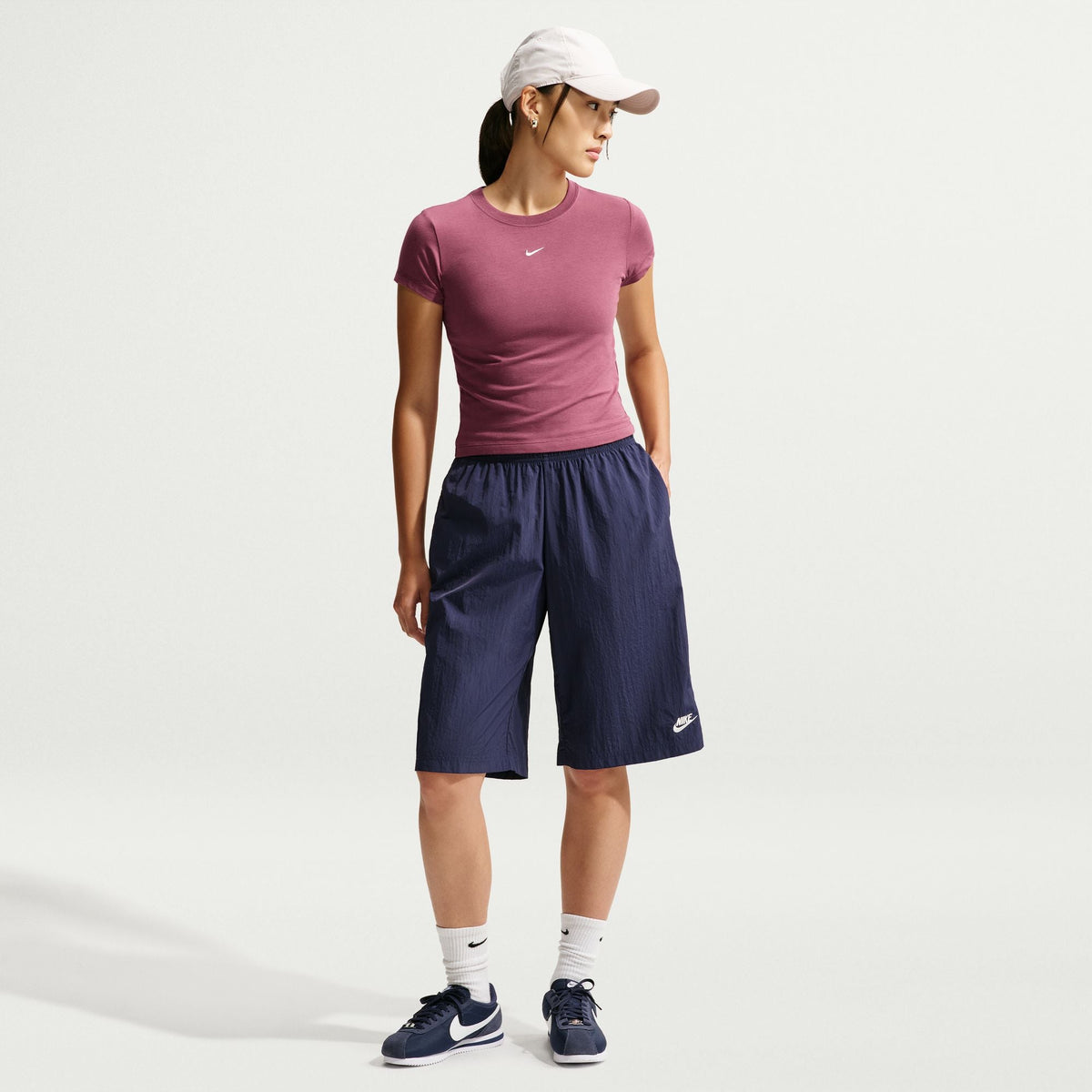 W NSW NK CHLL KNT MD CRP T-Shirt Damen