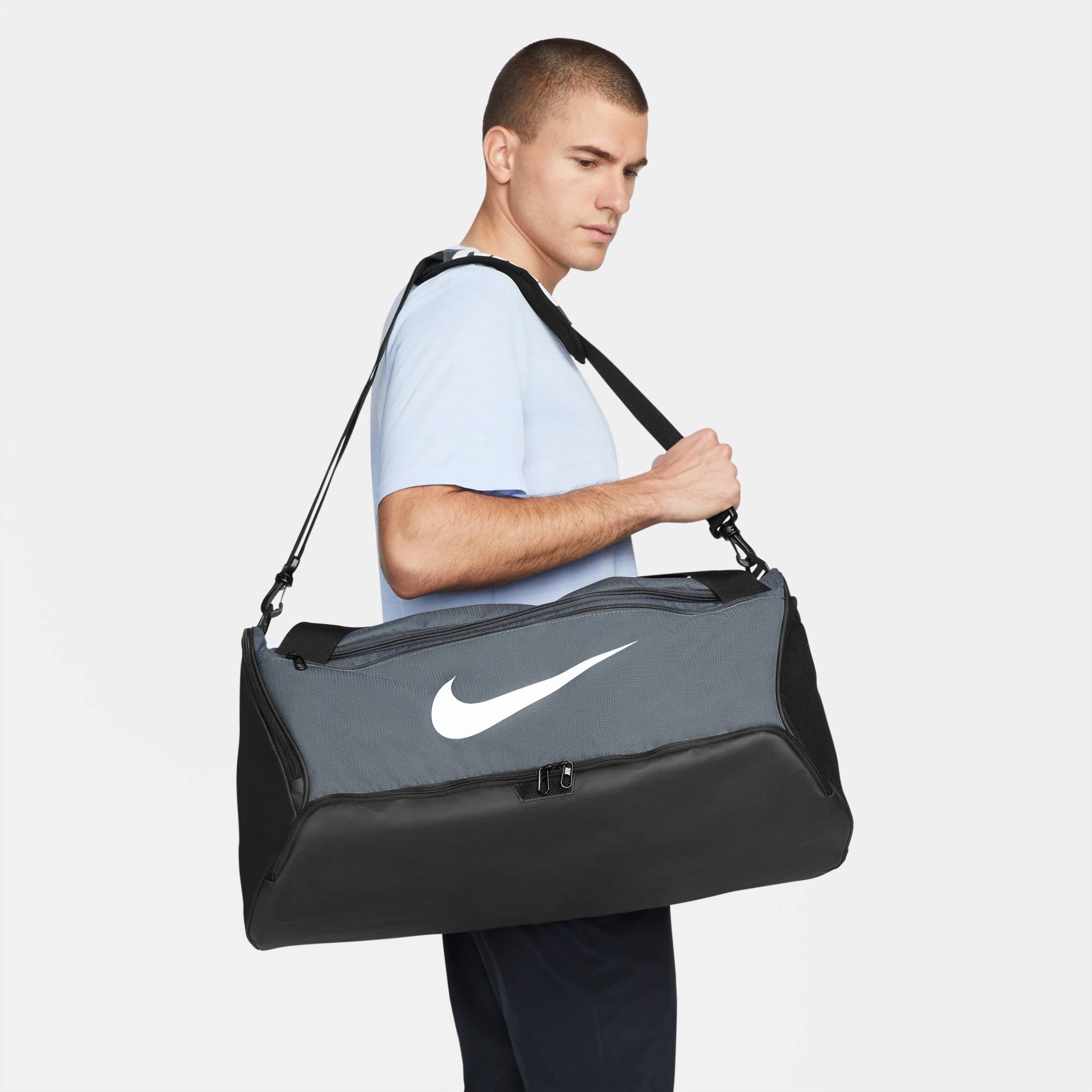 NIKE Brasilia 9.5 Trainingstasche 60L – Robust & Geräumig