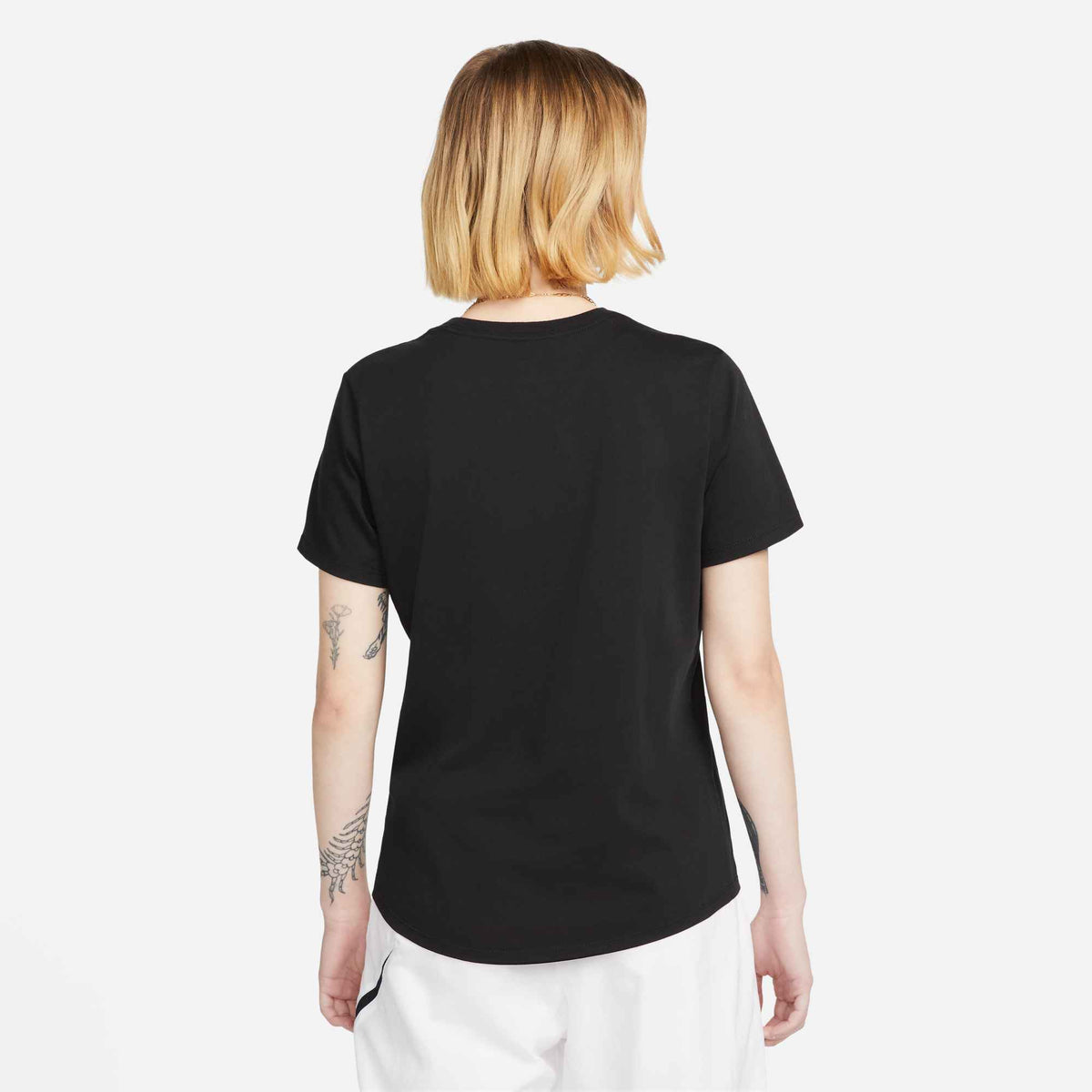 Damen Shirt W NSW TEE CLUB Kurzarm Baumwolle