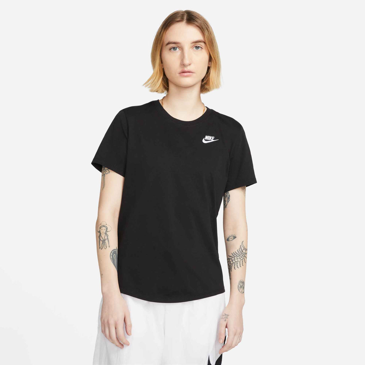 Damen Shirt W NSW TEE CLUB Kurzarm Baumwolle