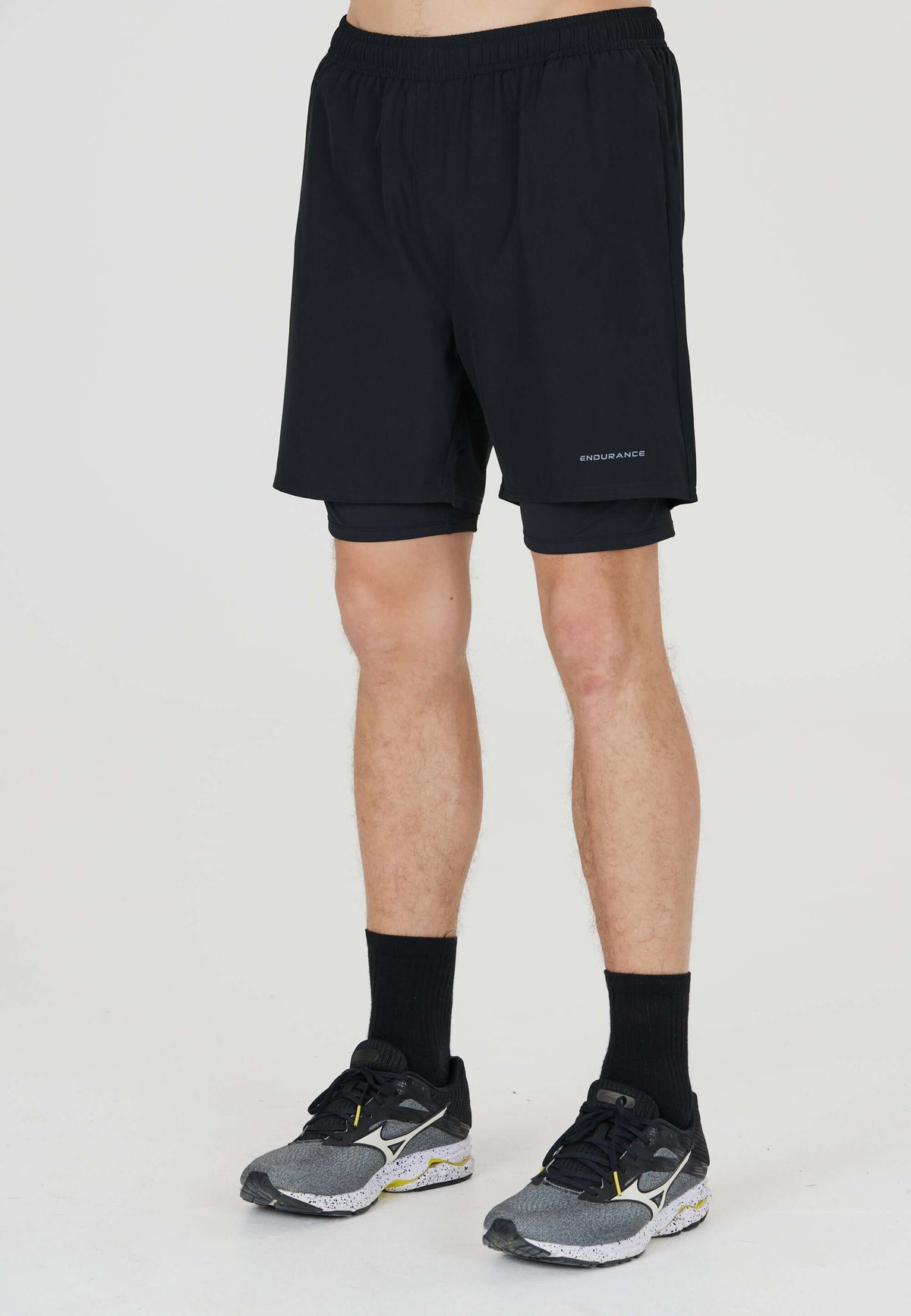 Kros 2-in-1 Shorts Herren – atmungsaktive Sporthose