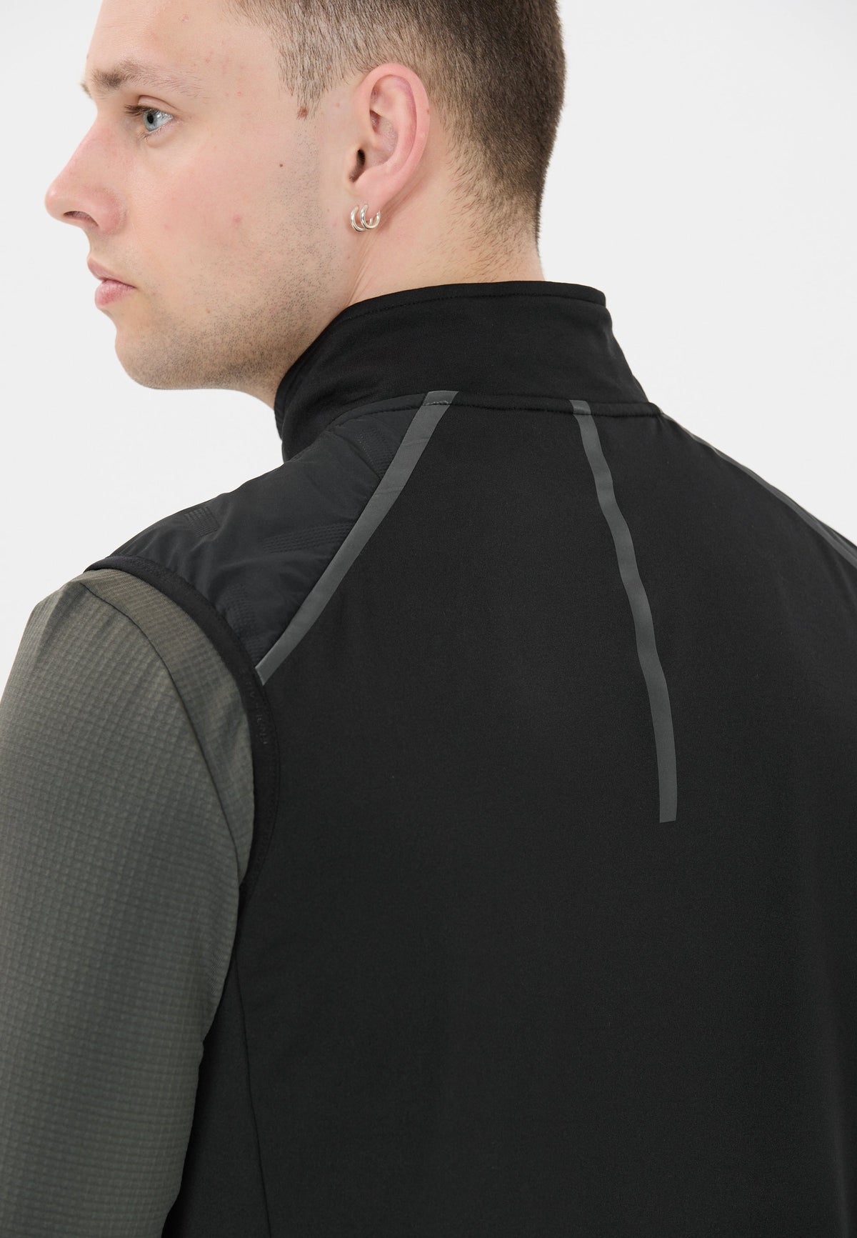 Jelawat M Vest