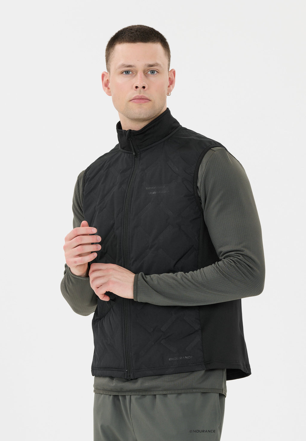 Jelawat M Vest
