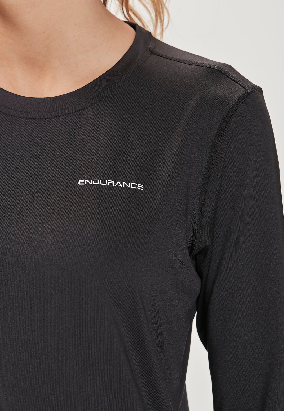 Yonan V2 W Performance L/S Tee