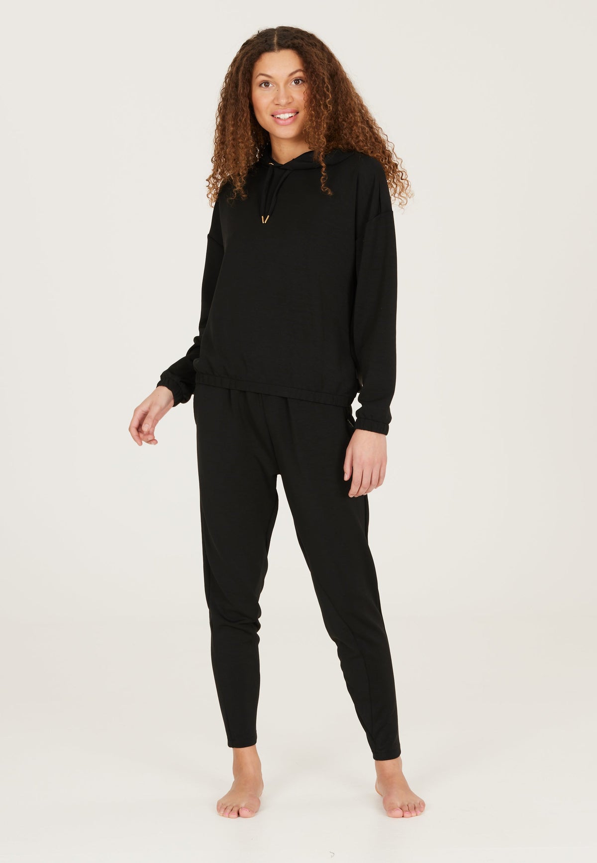Namier W Hoody Damen – Sportmode & Komfort