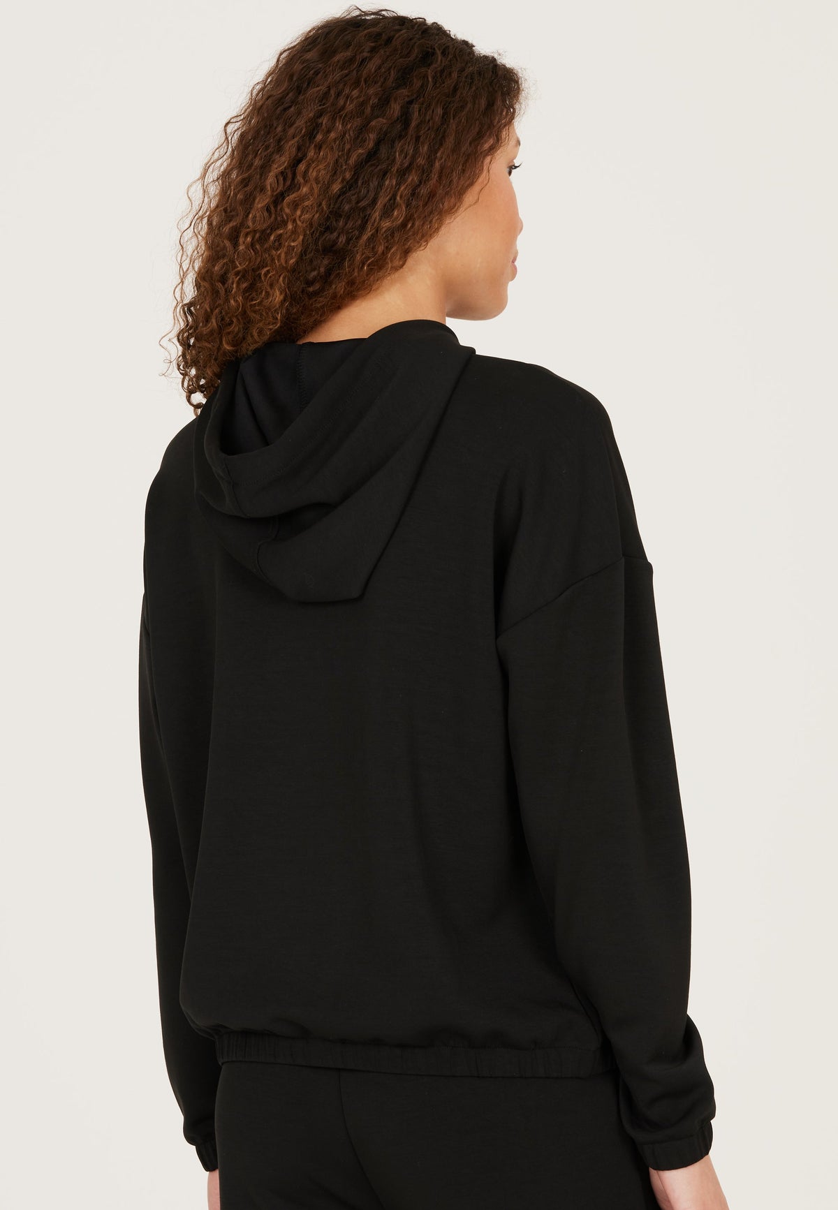 Namier W Hoody Damen – Sportmode & Komfort