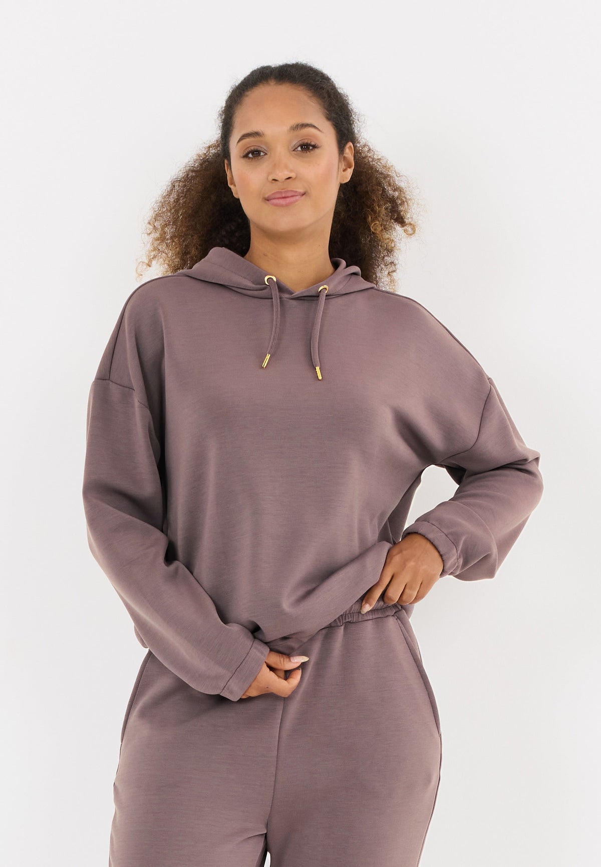 Namier W Hoody Damen – Sportmode & Komfort