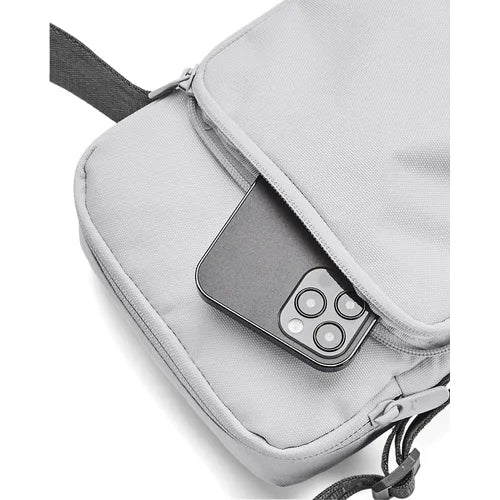 UNDER ARMOUR Essential Lite Crossbody wasserabweisend