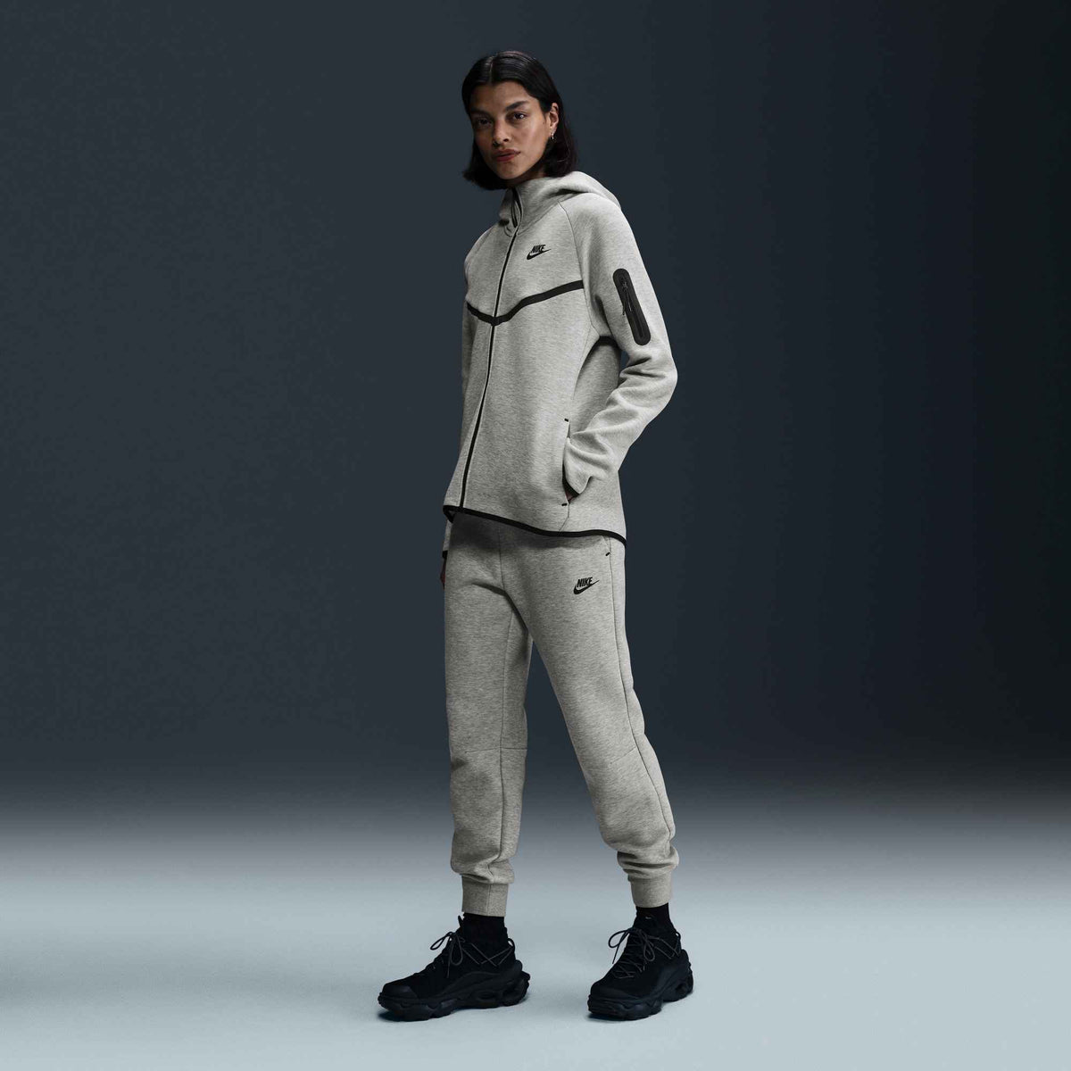 Tech Fleece Jogginghose Damen mit Reißverschlusstasche