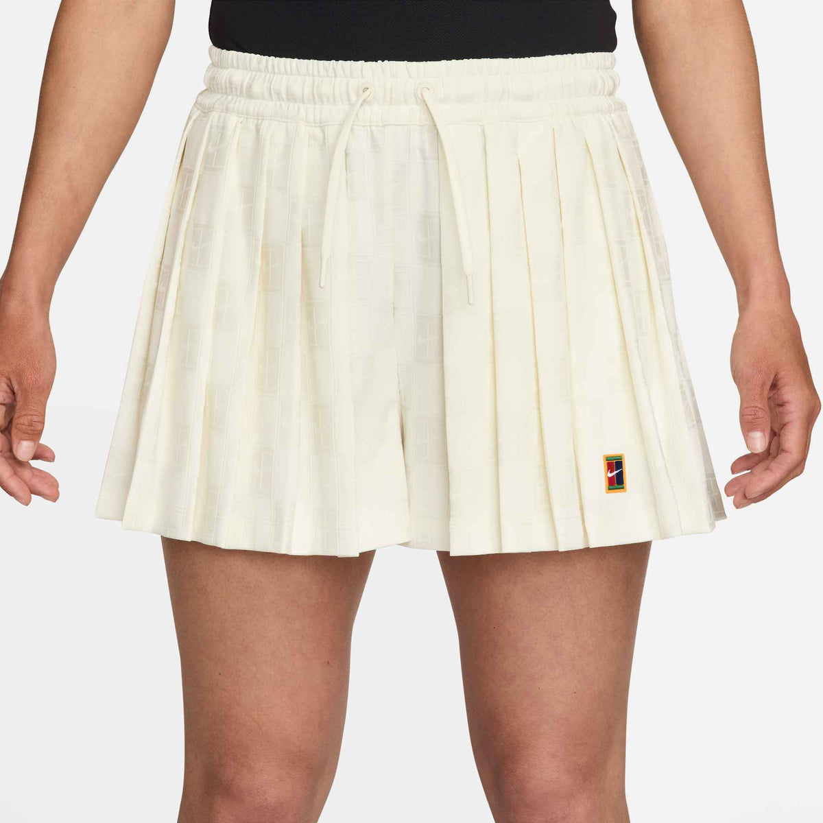 NKCT DF CRT CLTN HR SHORT Damen Freizeithose
