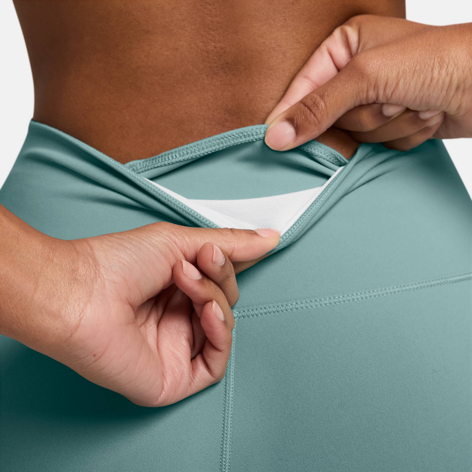 W NK DF ONE HR TIGHT