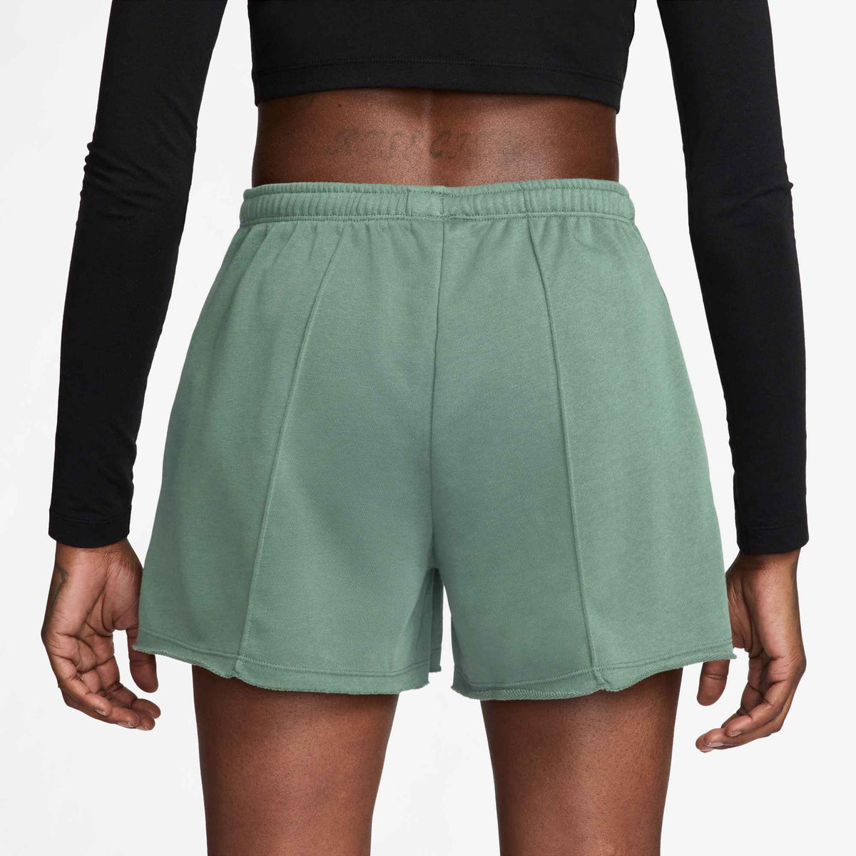 NSW OFFLN CHLL FT SHORT Damen Freizeithose