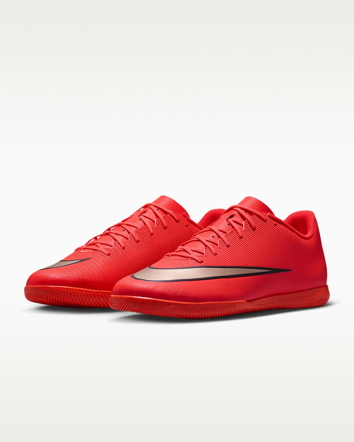 VAPOR 17 CLUB IC Fußballschuh