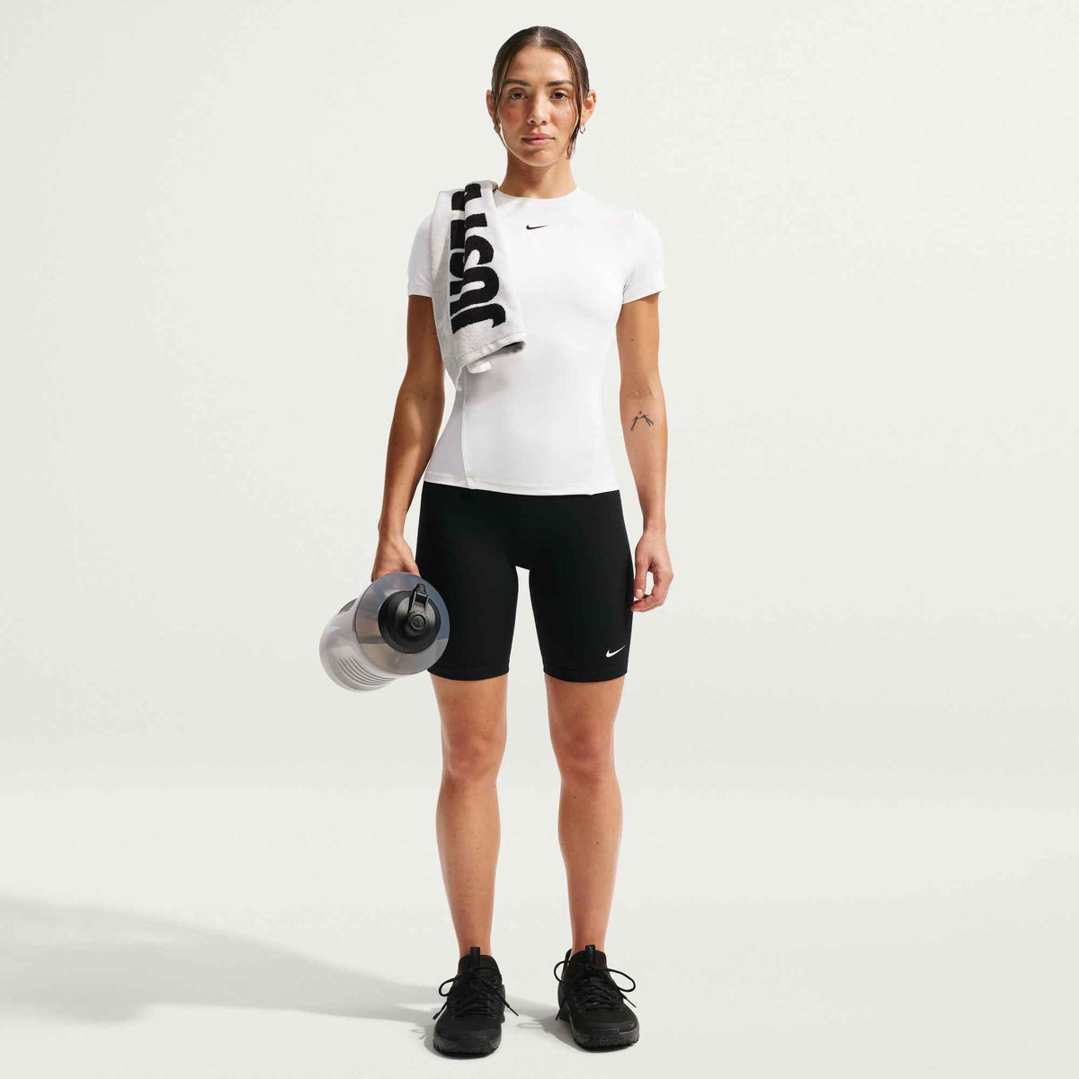 NK ONE FITTED SS TOP Damen