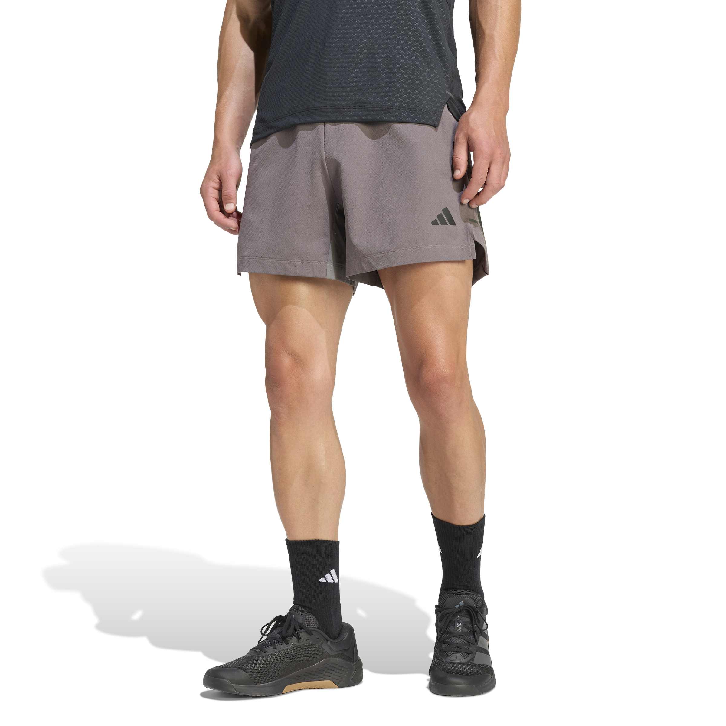 D4T POWER 3-STREIFEN SHORTS