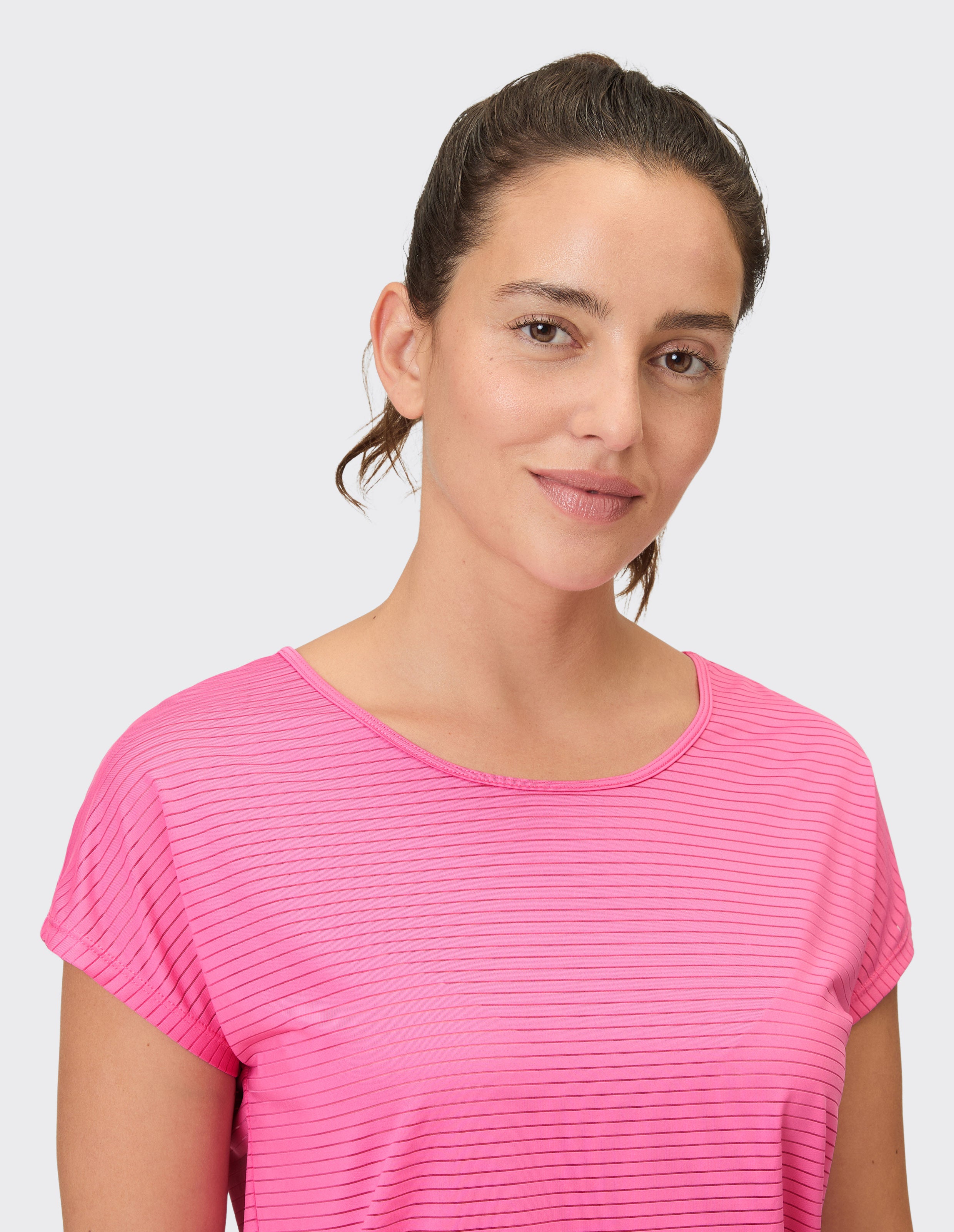 VB_Ryah 1140 T-Shirt