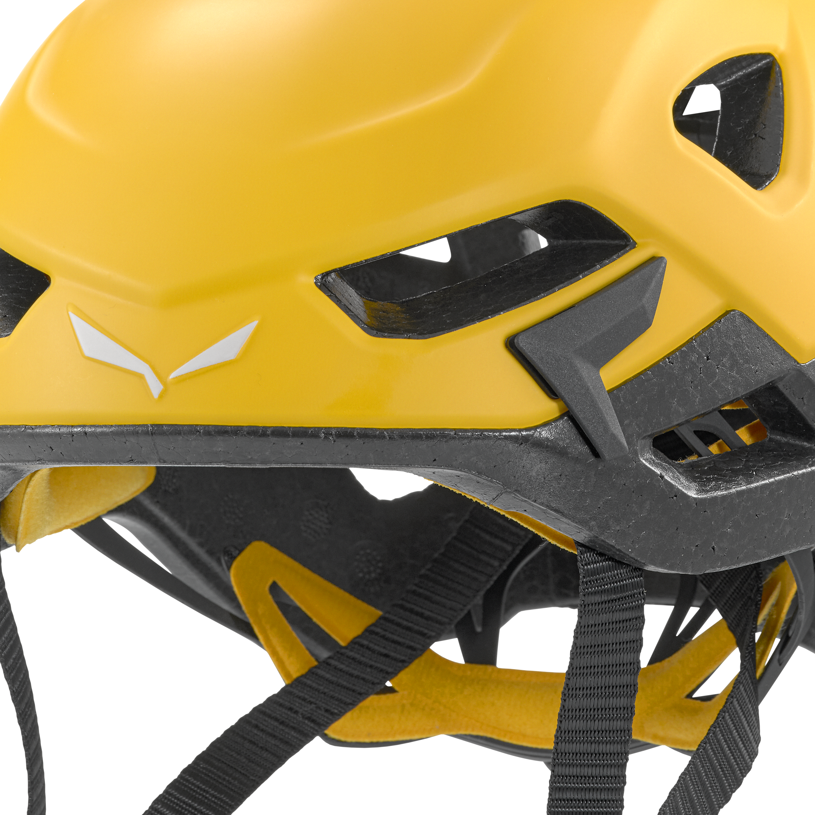 ARIA HELMET