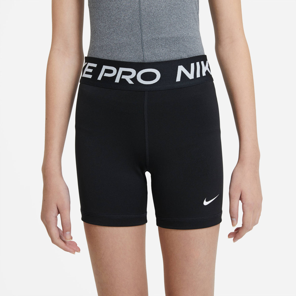 Kinder Trainingsshorts Pro mit Dri-FIT-Technologie
